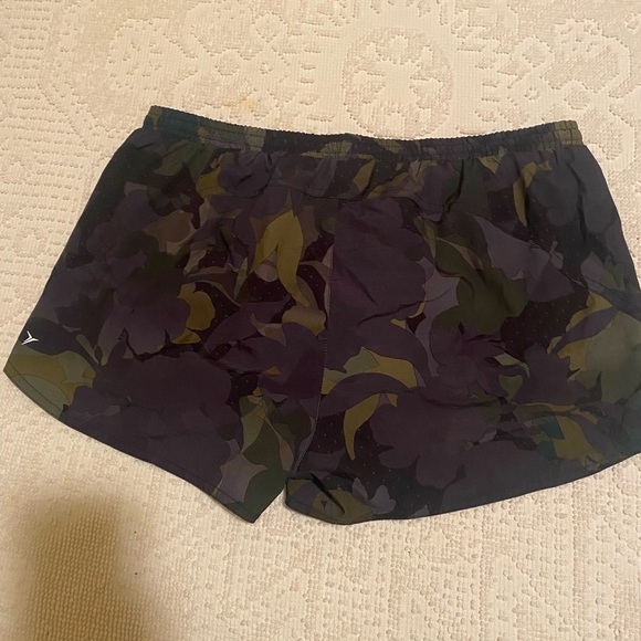 Old Navy Black and Green Athletic Shorts Lightweight Moisture-Wicking Size L - Picture 9 of 10